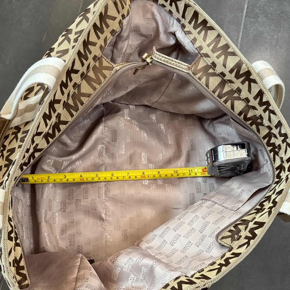 Michael Kors Tan and Cream Logo Tote - Picture 17 of 17